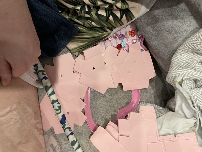 Фотография покупателя товара Коробка подарочная под бижутерию «Розовая, тиснение», 10×9×3.5 см - Фото 9