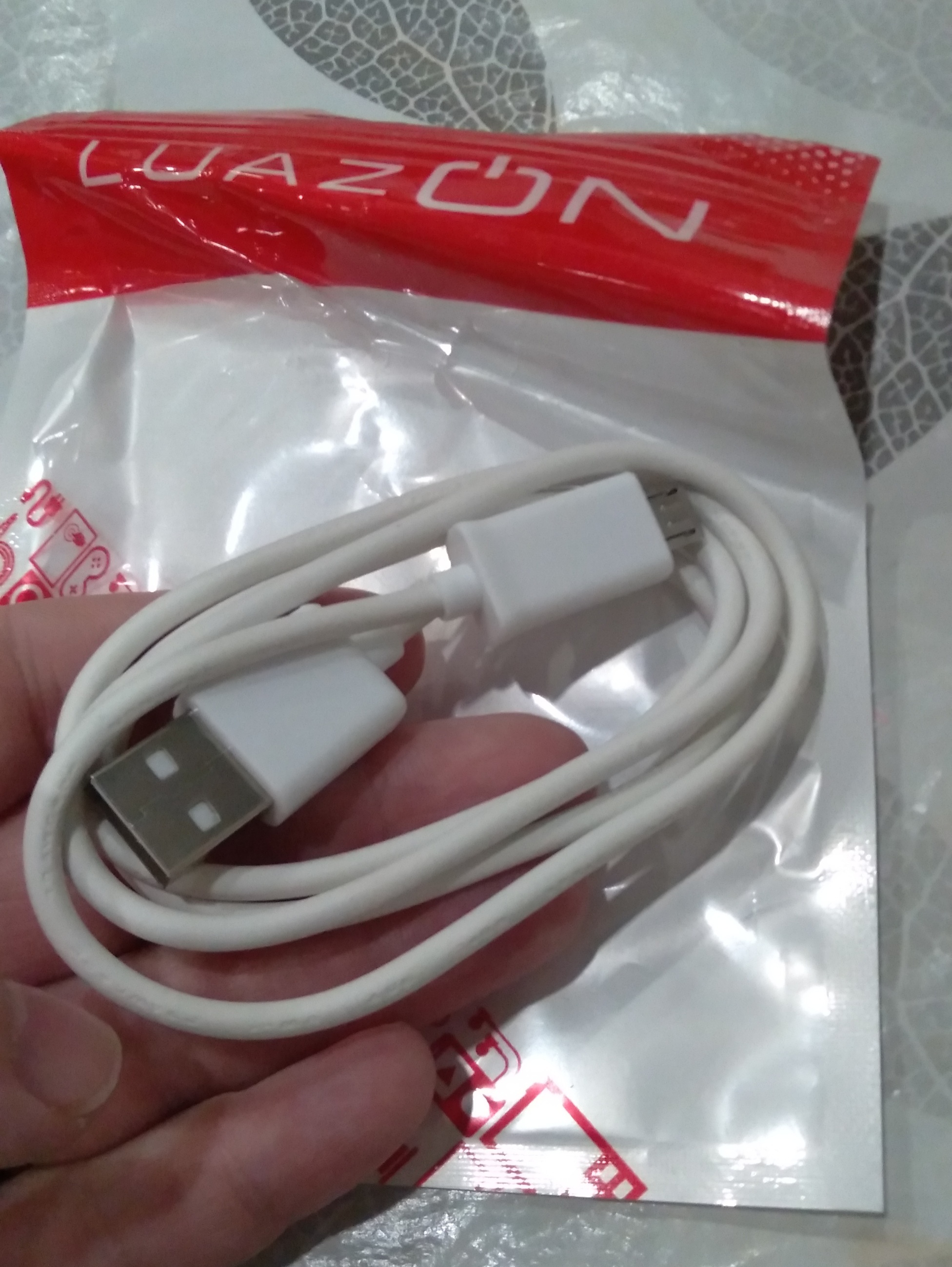Фотография покупателя товара Кабель LuazON, microUSB - USB, 1 А, 1 м, белый - Фото 5