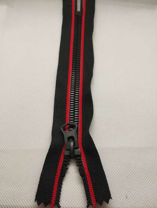 Фотография покупателя товара Молния «Трактор», №8, разъёмная, замок автомат, 80 см, чёрная, красная - Фото 1