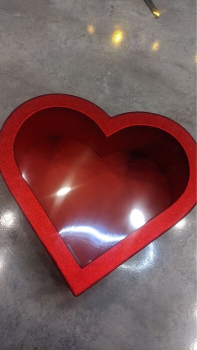 Фотография покупателя товара Набор подарочных коробок с окном 3 в 1 сердца L:28.5×26.3×13 M:26×24×11.5 S:23.5×21.5×10 см - Фото 1