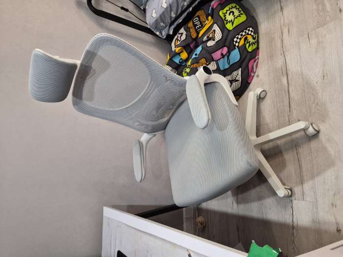 Фотография покупателя товара Кресло офисное «Бюрократ» MC-W101-H, с подголовником, сетка/ткань, цвет светло - серый/белый - Фото 1