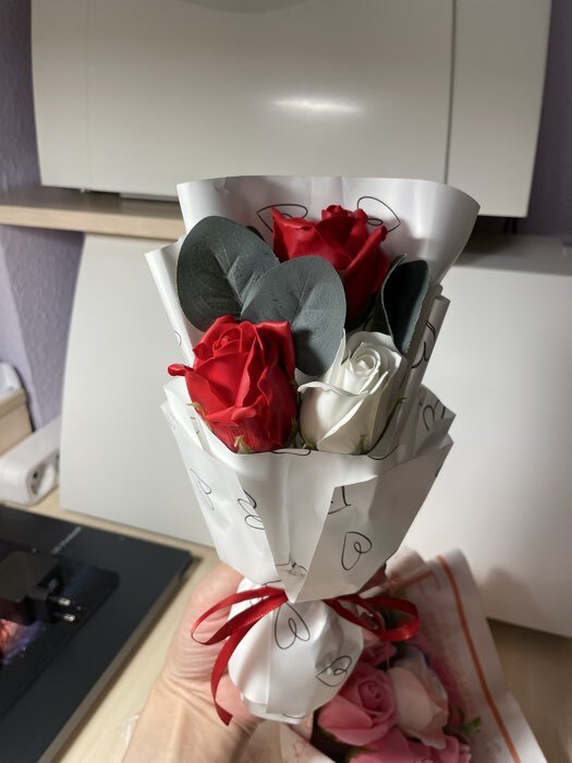 Фотография покупателя товара Букет мыльных роз, премиальный, 3 шт. - Фото 1