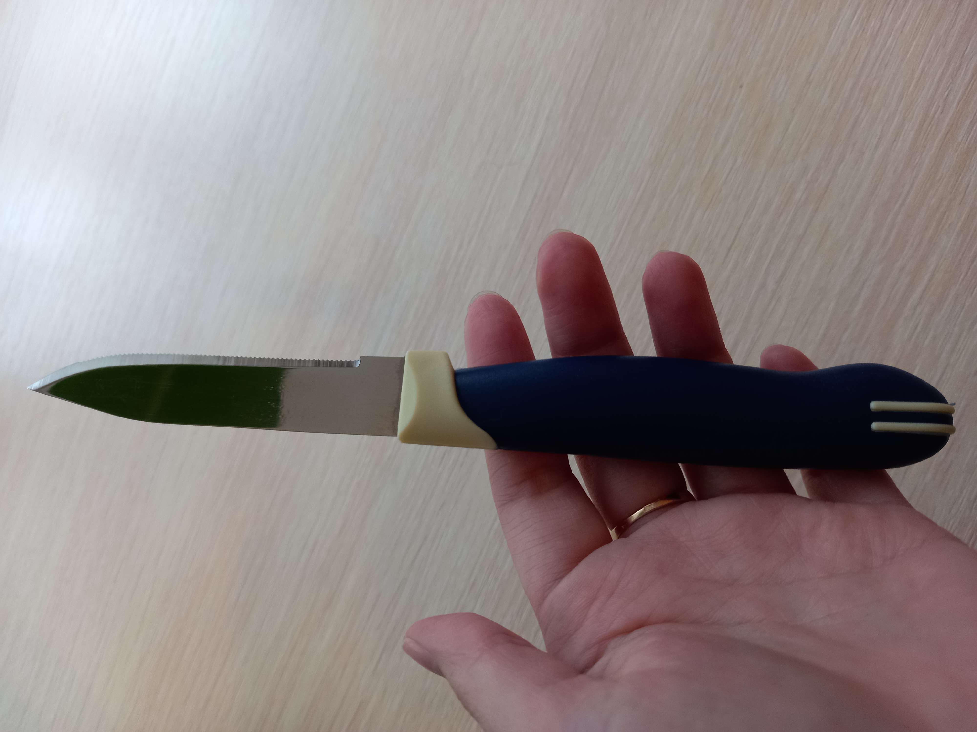 Фотография покупателя товара Нож кухонный Доляна «Страйп», зубчатое лезвие 7,5 см - Фото 2