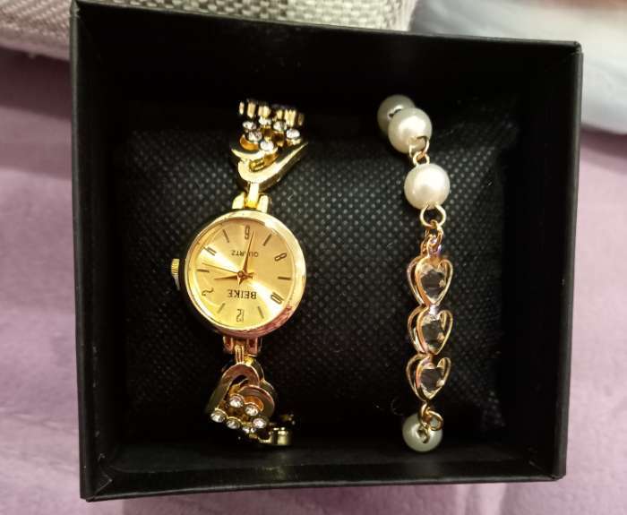 Фотография покупателя товара Женский подарочный набор "Майоми" 2 в 1: наручные часы, браслет, d-2.5 см - Фото 1