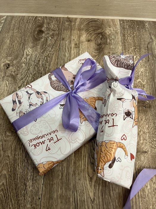 Фотография покупателя товара Бумага упаковочная глянцевая «Ты мое солнышко», 60×90 см, - Фото 1