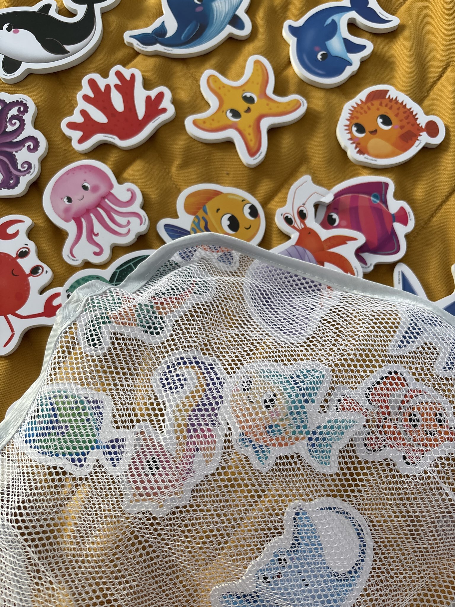 Фотография покупателя товара Игрушки - стикеры для купания в ванне Крошка Я «Весёлые зверята», с сеткой, EVA, набор 20 шт. - Фото 2