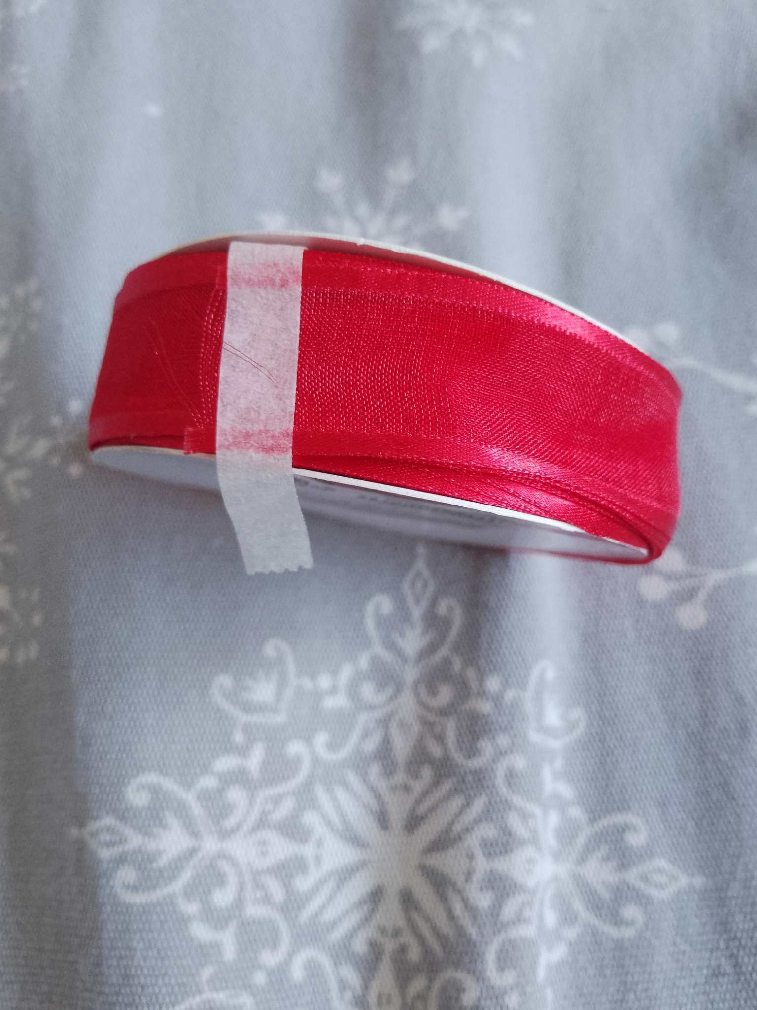 Фотография покупателя товара Лента декоративная, капроновая/атласная, 20 мм, 18±1 м, красная - Фото 1