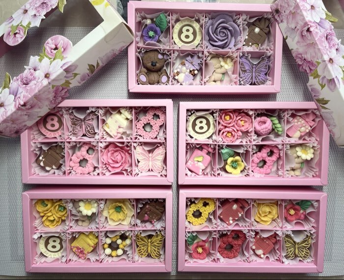 Фотография покупателя товара Коробка складная для 8 конфет «Самой прекрасной», 9.8×17.7×3.5 см - Фото 5