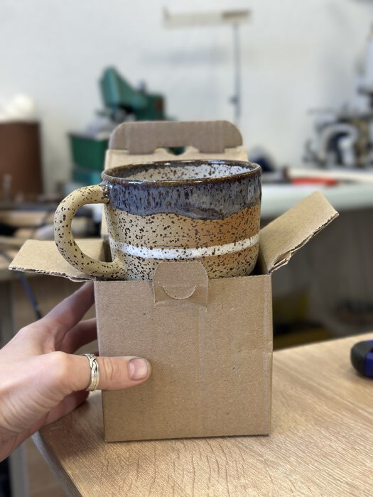 Фотография покупателя товара Коробка под кружку, для упаковки и хранения, бурая, 10×8×10 см - Фото 12