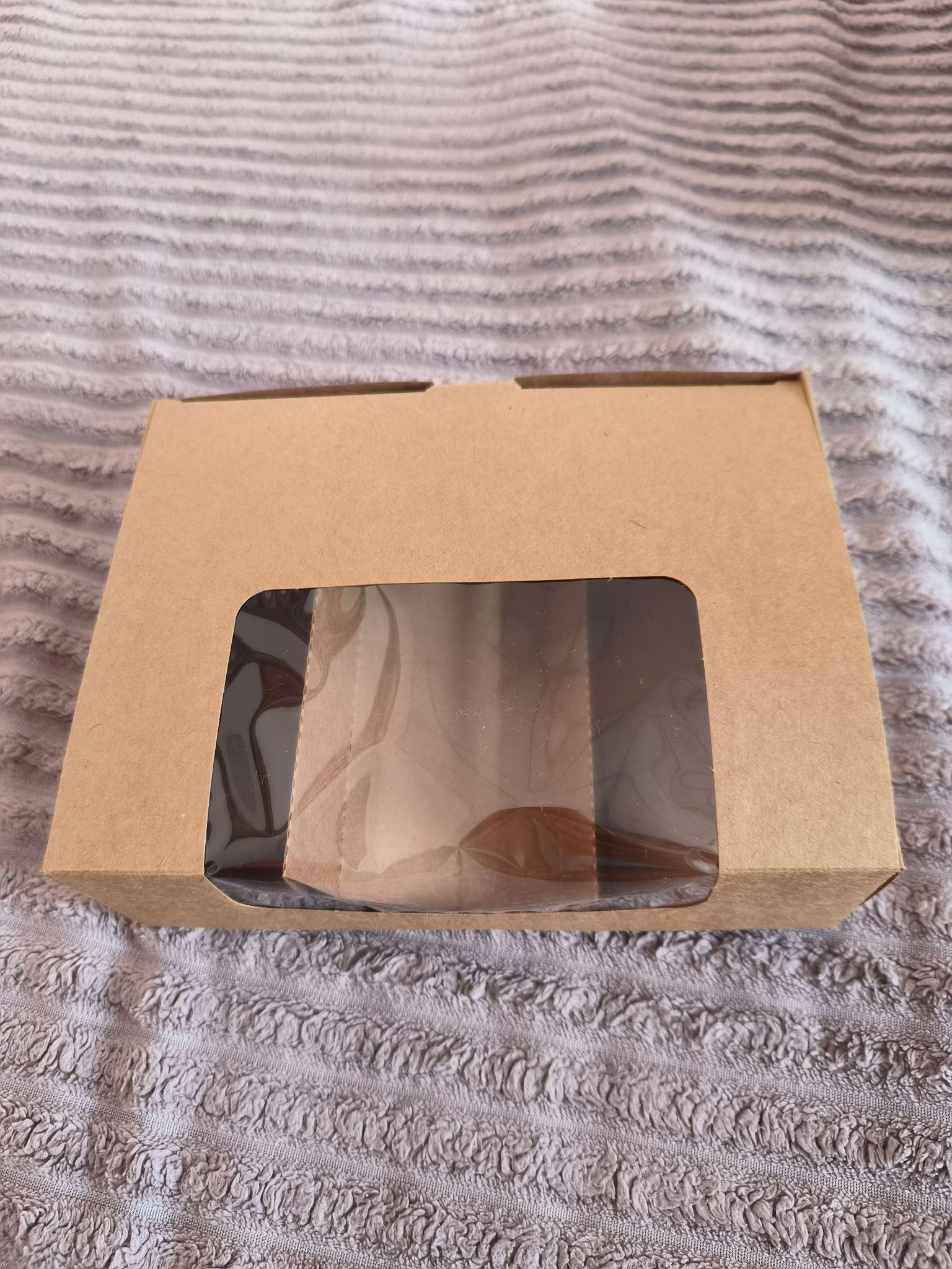 Фотография покупателя товара Коробка складная, под 3 эклера, крафт, 20×15×6 см - Фото 11