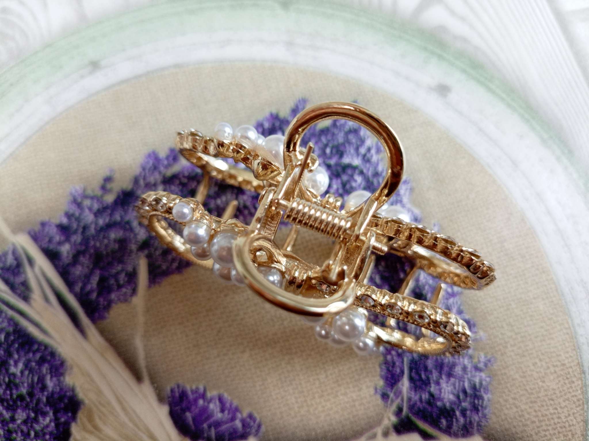 Фотография покупателя товара Крабик для волос «Абриль», 6 см, золотистый - Фото 2