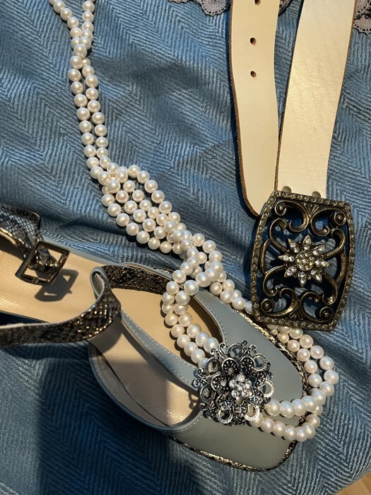 Фотография покупателя товара Зажим для платка «Цветок астры», белый в чернёном золоте - Фото 3