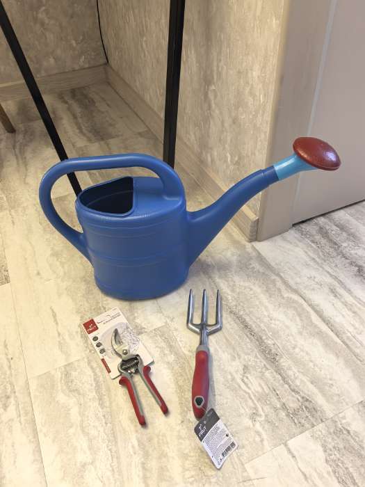 Фотография покупателя товара Лейка, 8 л, с рассеивателем, носик d=35 мм, цвет МИКС - Фото 1