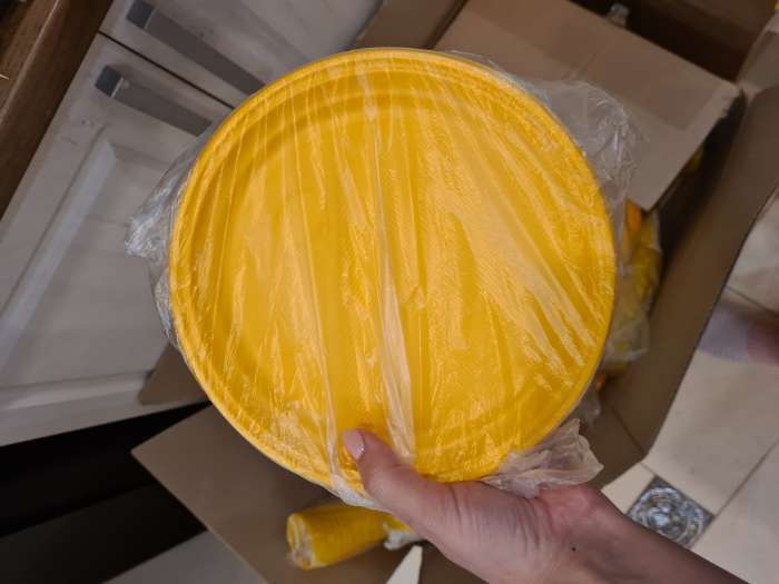 Фотография покупателя товара Тарелка одноразовая столовая, d=20,5 см, цвет жёлтый