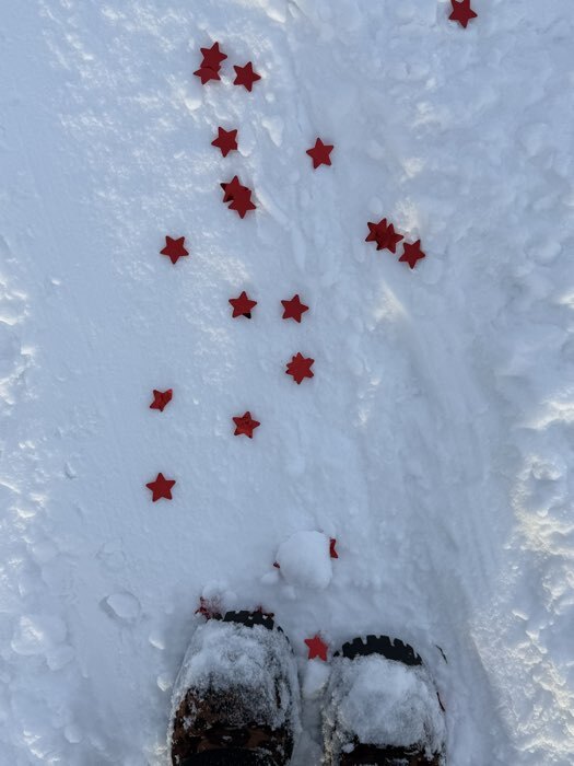 Фотография покупателя товара Хлопушка пневматическая «Люблю, Сердца» фольга, цвет красный, 30 см - Фото 2