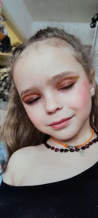 Фотография покупателя товара Палетка теней с блёстками, 35 цветов - Фото 2