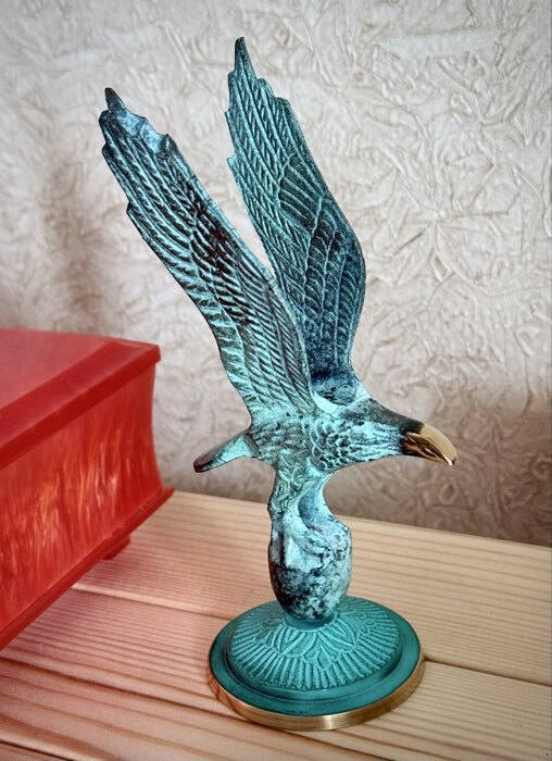 Фотография покупателя товара Сувенир «Степной орёл», 5.5×5.5×15 см, латунь - Фото 1