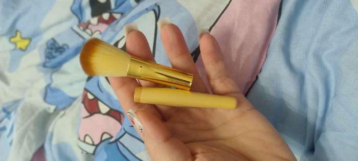 Фотография покупателя товара Набор кистей для макияжа PASTEL BLUSH, 7 шт., чехол на кнопке, бежевый - Фото 9