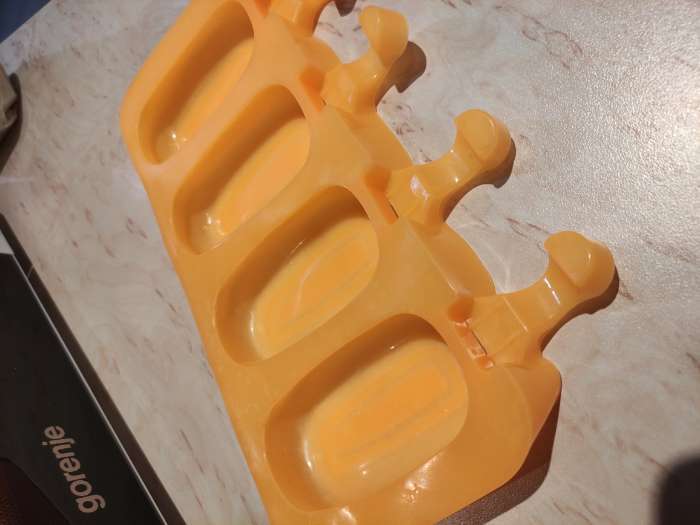 Фотография покупателя товара Форма для мороженого «Эскимо классика», силикон, 25,8×14,6×2,6 см, 4 ячейки, цвет МИКС - Фото 14