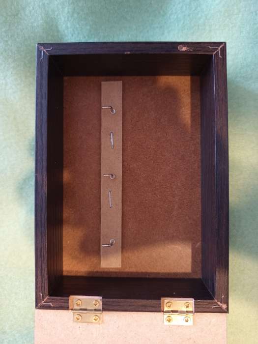 Фотография покупателя товара Ключница настенная «Новогодние домики, ночь», панно декоративное, 17×12 см - Фото 2