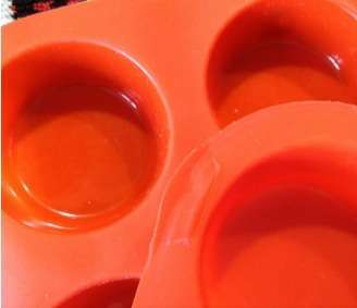 Фотография покупателя товара Форма силиконовая для выпечки Доляна «Круг», 26×17,5 см, 6 ячеек (d=6,5 см), цвет МИКС - Фото 8