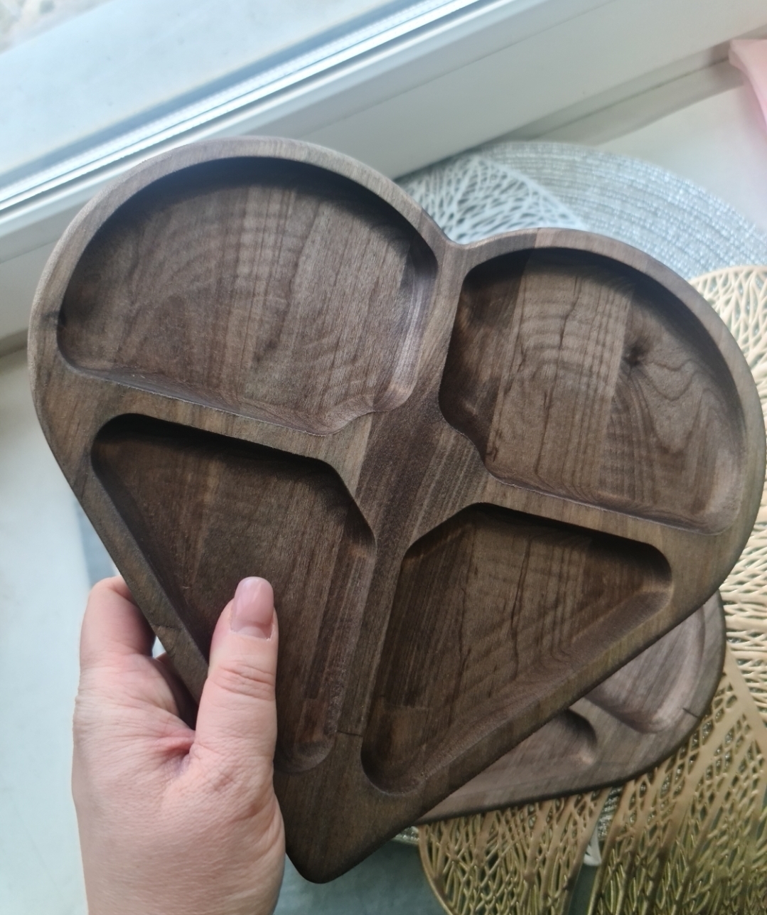 Фотография покупателя товара Менажница Adelica «Подарок от сердца», 4 секции, 25×1,8 см, массив берёзы - Фото 5