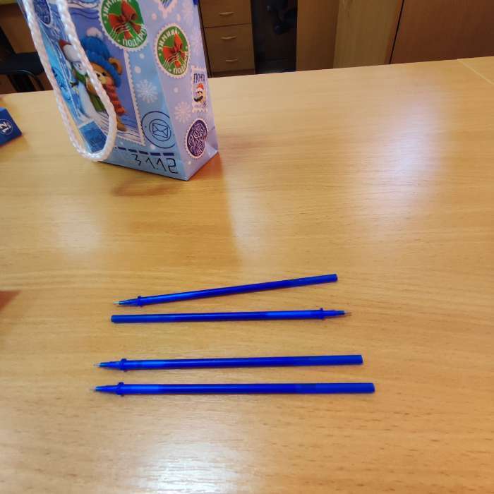 Фотография покупателя товара Ручка пиши-стирай, синяя паста, гелевая, 0.5 мм, пластик «С 23 февраля!» - Фото 1