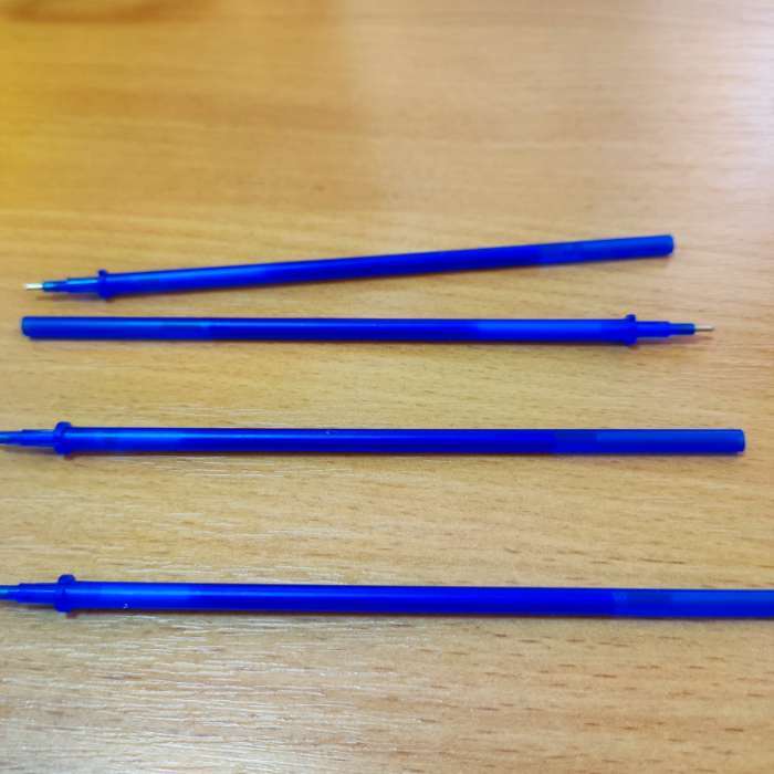 Фотография покупателя товара Ручка пиши-стирай, синяя паста, гелевая, 0.5 мм, пластик «С 23 февраля!» - Фото 2