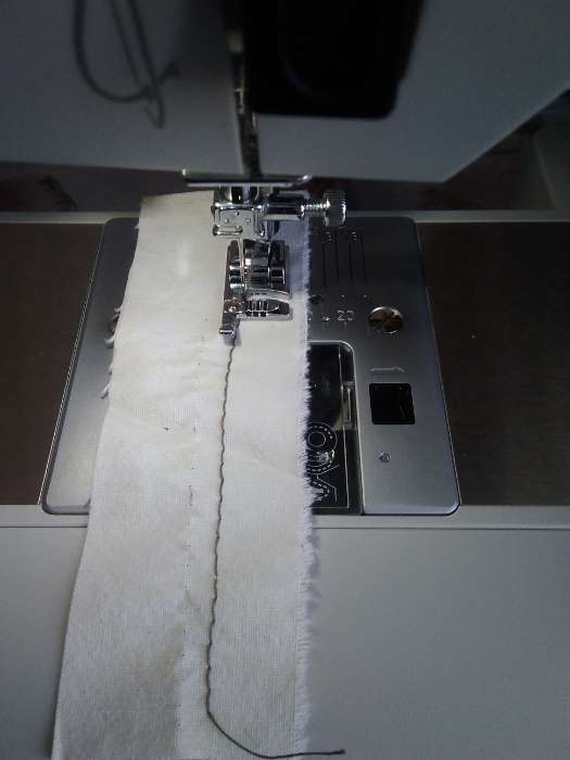 Фотография покупателя товара Лапка для швейных машин, для пришивания шнуров, 1,5 × 3 см - Фото 7