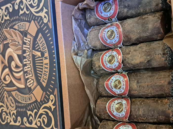 Фотография покупателя товара Коробка кондитерская, упаковка «8 марта», 20×15×5 см - Фото 3