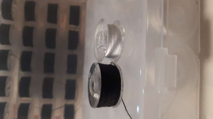 Фотография покупателя товара Набор шпулек с нитками, в органайзере, d = 20 мм, 25 шт, цвет белый