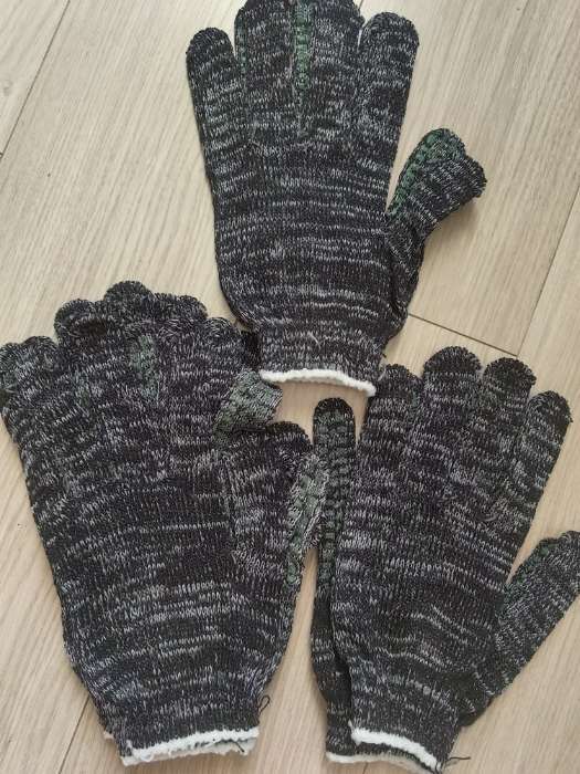 Фотография покупателя товара Перчатки садовые, хб, вязка 10 класс, 6 нитей, размер 9, с ПВХ точками, в наборе 5 пар, чёрные, Greengo - Фото 1