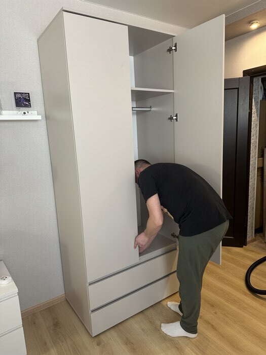 Фотография покупателя товара Шкаф двухстворчатый для одежды «Лора», 2 ящика, 2200×900×570 мм, цвет серый - Фото 3