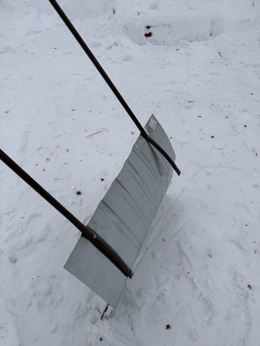 Фотография покупателя товара Движок для уборки снега, оцинкованный ковш 600×750 мм, металлическая планка, металлическая ручка цвет МИКС - Фото 2