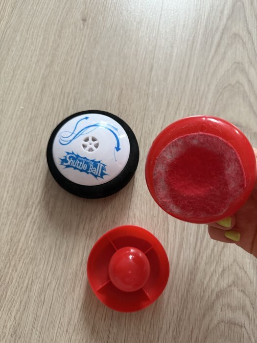 Фотография покупателя товара Настольная игра для детей «Аэрохоккей», работает от батареек, 2 игрока, 3+ - Фото 2