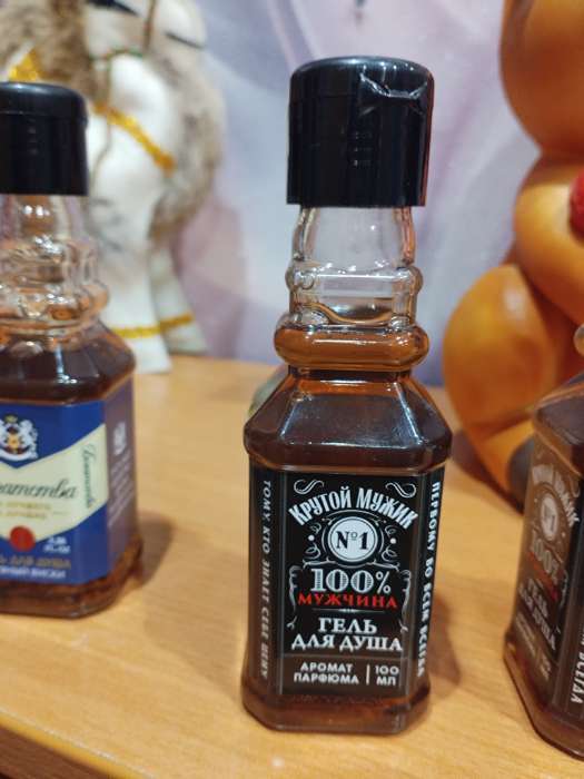 Фотография покупателя товара Гель для душа во флаконе виски «Крутой мужик», 100 мл, аромат древесный - Фото 1