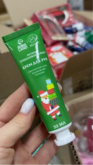 Фотография покупателя товара Крем для рук новогодний «Янтарь и сандаловое дерево», 30 мл - Фото 16