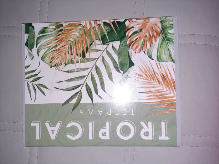 Фотография покупателя товара Тетрадь в клетку, 96 листов А5 на скрепке, «1 сентября: Tropical», обложка мелованный картон 230 гр., 80 гр., белизна 96% - Фото 1