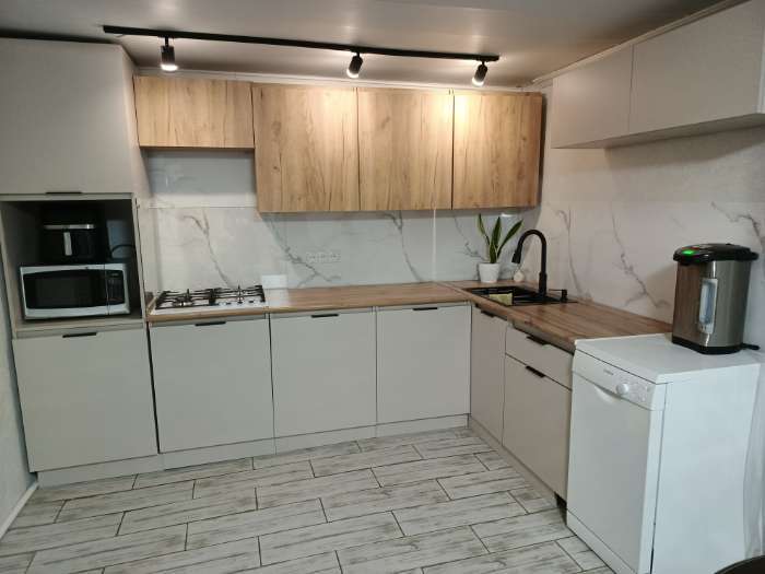 Фотография покупателя товара УЦЕНКА Кухонный гарнитур в потолок 2400 Виктория, Кашемир/Дуб крафт - Фото 4