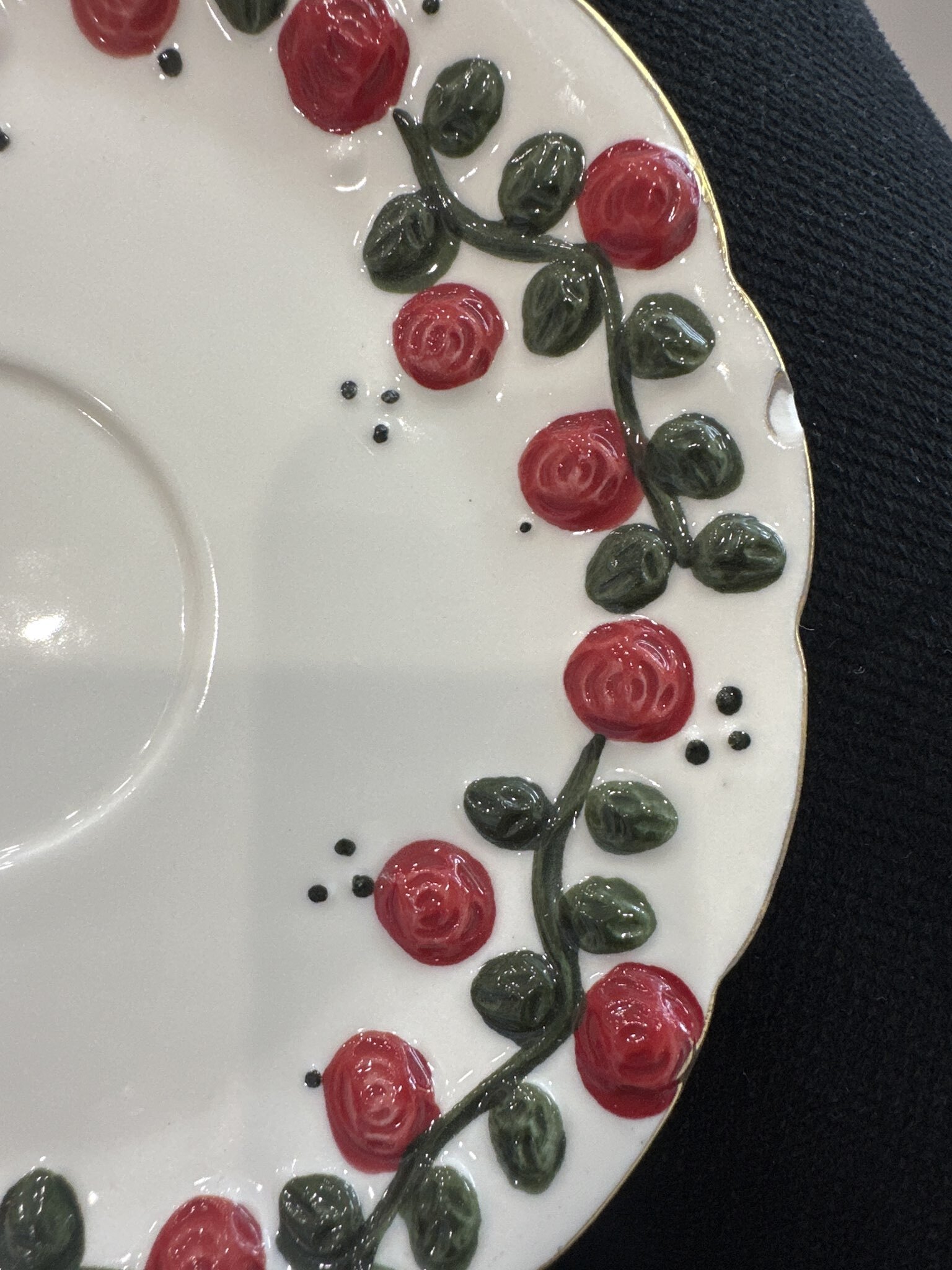 Фотография покупателя товара Чайная пара «Красный бутон», 2 предмета: чашка 180 мл, блюдце d=15 см, керамика, белая - Фото 1