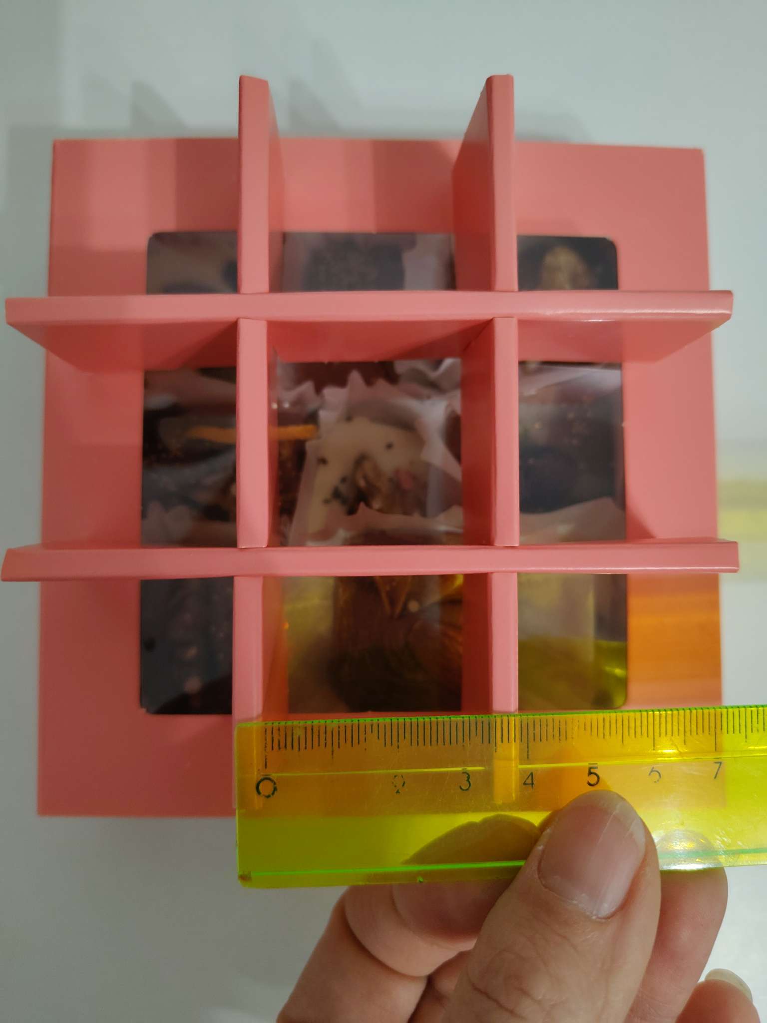 Фотография покупателя товара Коробка для 9 конфет, розовый, 14.5×14.5×3.5 см - Фото 53