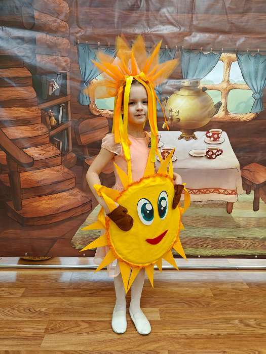 Фотография покупателя товара Карнавальный набор «Ясное солнышко»: ободок, пояс, ленты, жёлто-оранжевый - Фото 1