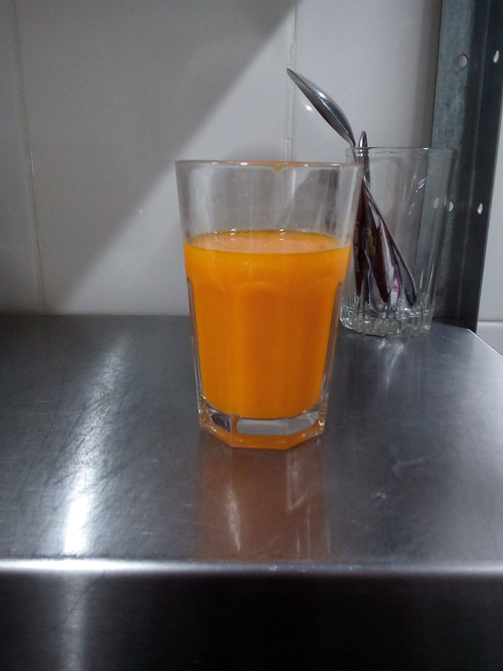 Фотография покупателя товара Растворимый напиток Invite апельсин, 9 г - Фото 1
