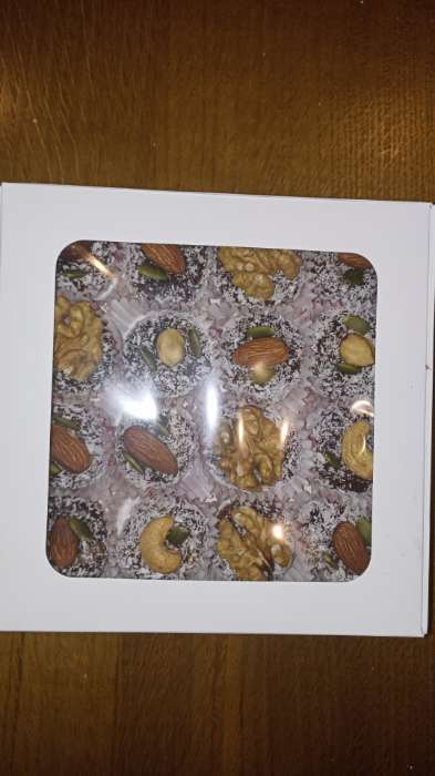 Фотография покупателя товара Коробка самосборная, белая, с окном, 16×16×3 см - Фото 1