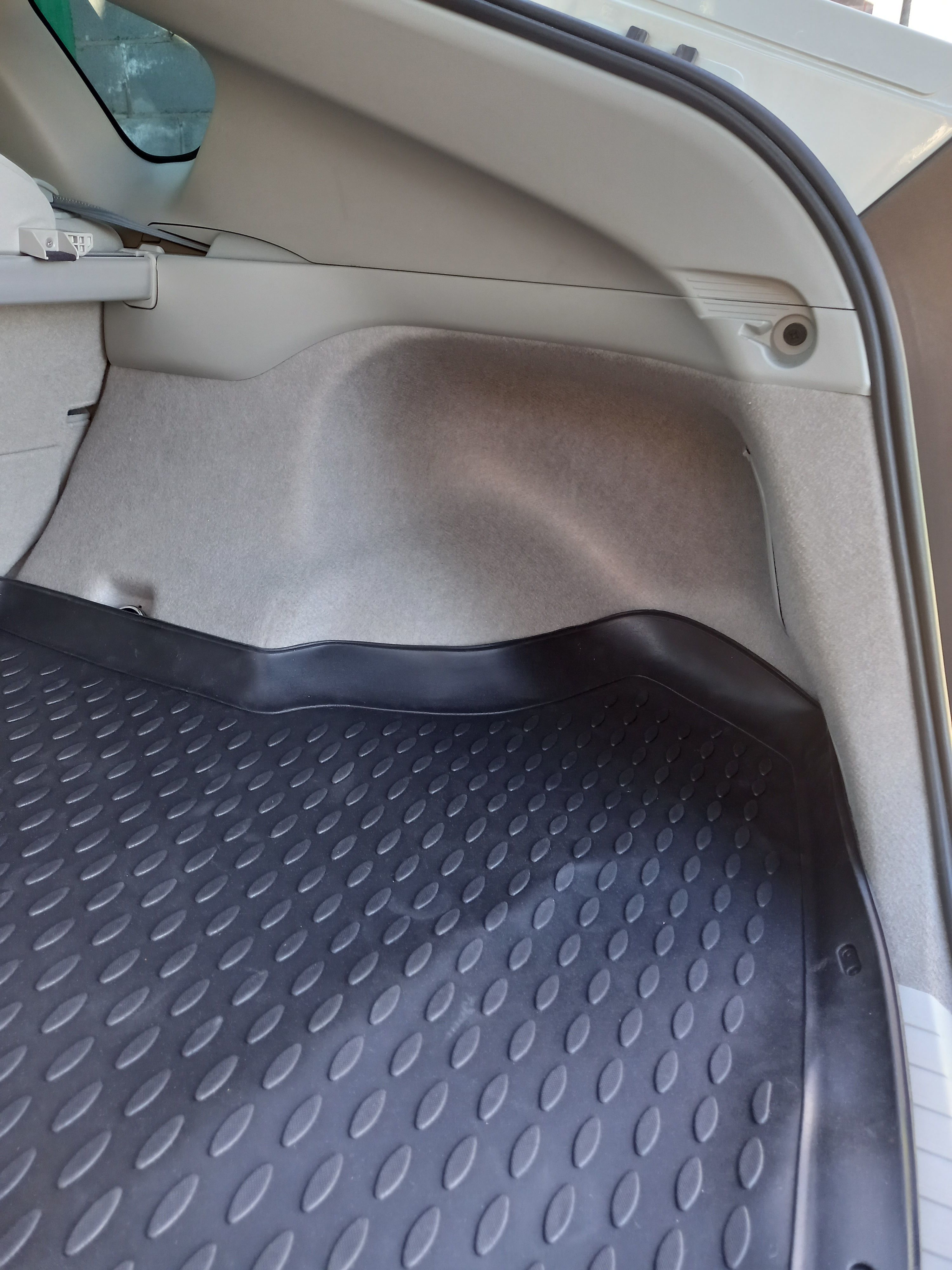 Фотография покупателя товара Коврик в багажник TOYOTA Prius 10/2009-2015г, лифтбек, полиуретан - Фото 2