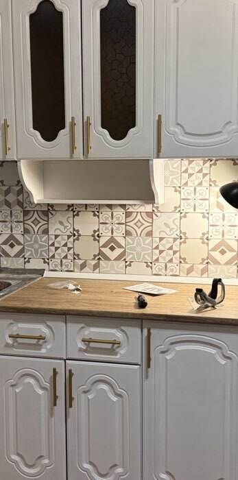 Фотография покупателя товара Ручка рейлинг ТУНДРА, облегчённая, d=12 мм, м/о 96/150 мм, внеш ножка, цвет золото - Фото 1