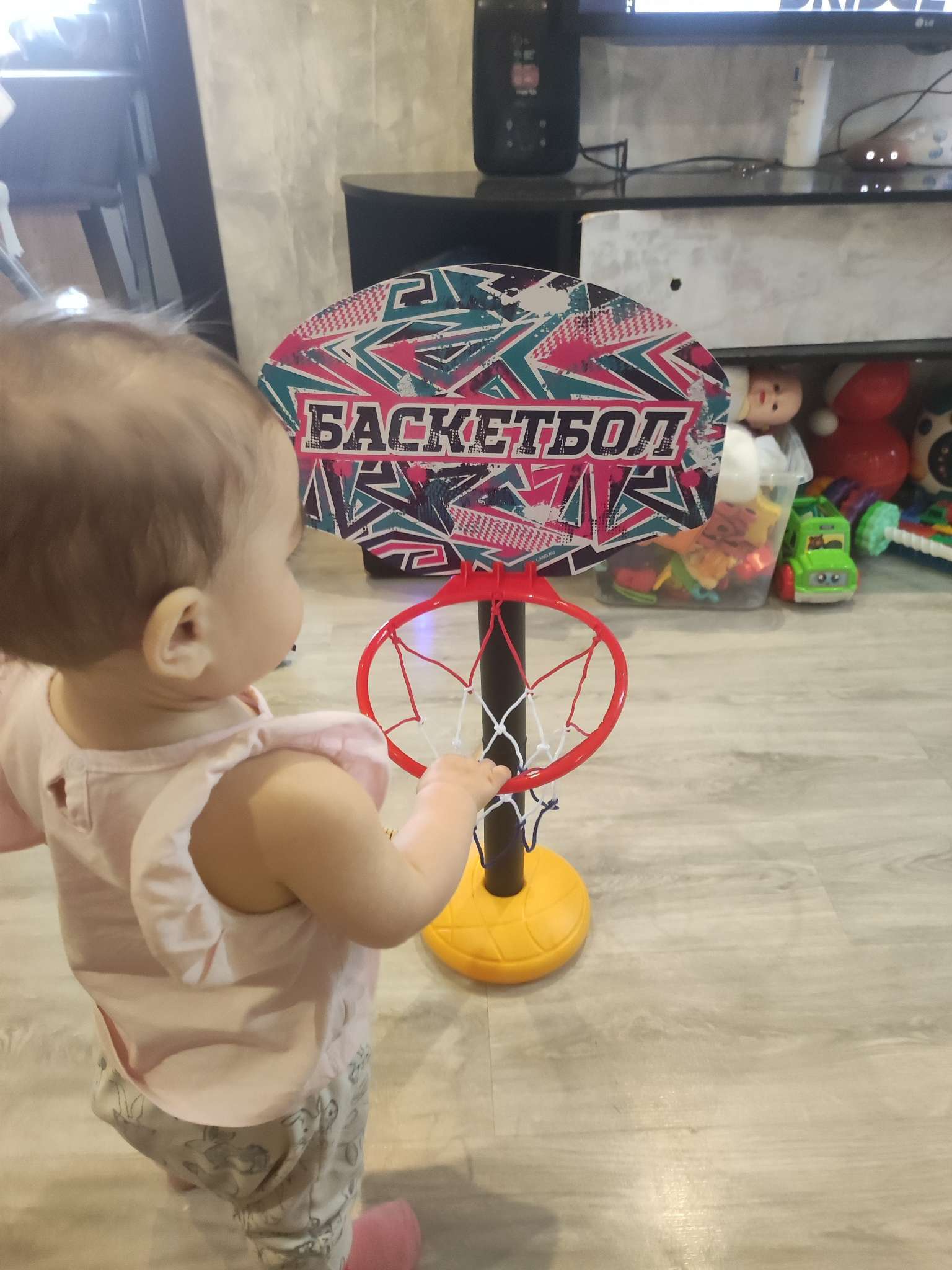 Фотография покупателя товара Баскетбольный набор WOOW TOYS «Баскетбол», регулируемая стойка с щитом, мяч в наборе - Фото 1