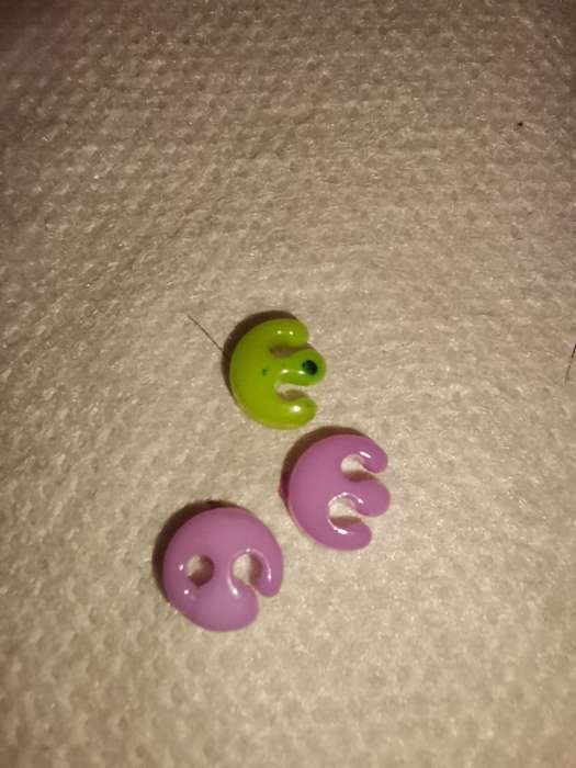 Фотография покупателя товара Пуговицы пластик для творчества 2 прокола "Цветные пуговички" набор 100 шт 0,6х0,6 см - Фото 5