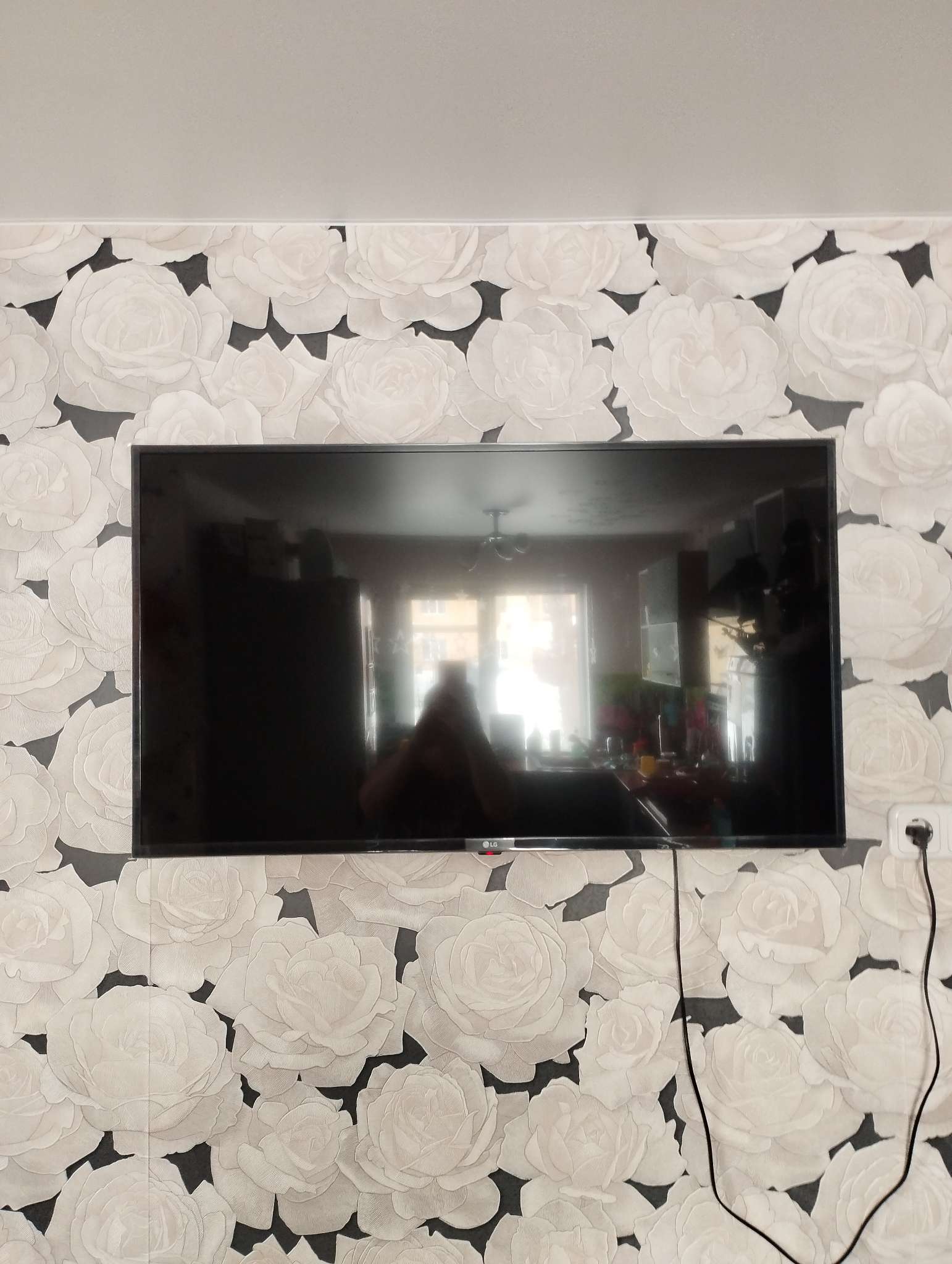 Фотография покупателя товара Кронштейн Luazon KrON-74, для ТВ, фиксированный, 26-55", 25 мм от стены, чёрный - Фото 1