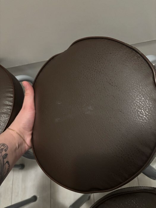 Фотография покупателя товара Табурет для кухни «Булат», экокожа, цвет шоколад - Фото 10